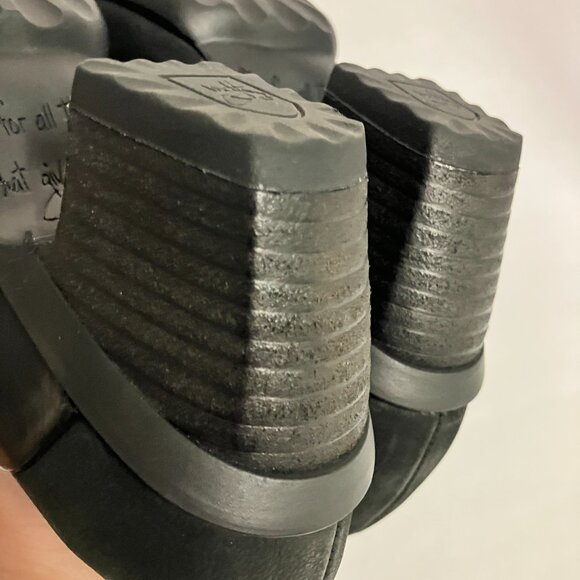 *NEVER WORN* Fluevog Hopefuls VOW, Limited Edition, Size 7.5 (best for 6.5/7?)! - Picture 10 of 10